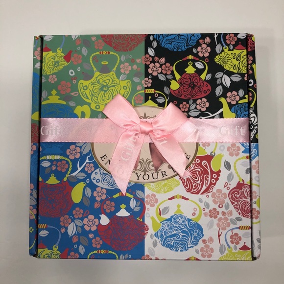 “Enjoy Your Life” 4 Candles Gift - Picture 2 of 12